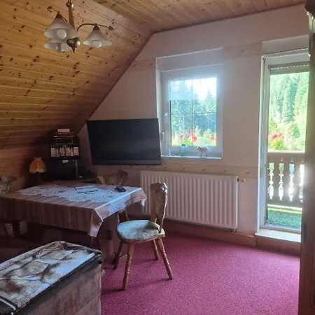 Apartmenthaus Zaukeneck Mit Carports *
