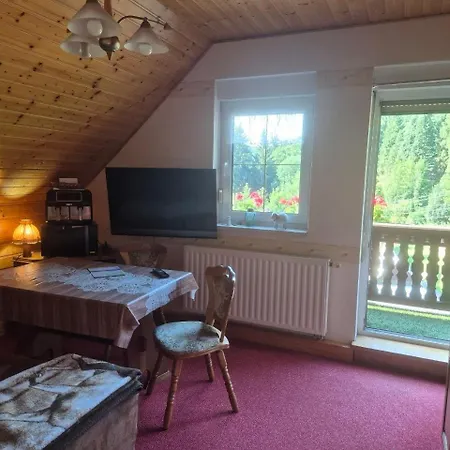 Apartmenthaus Zaukeneck Mit Carports * Bad Schandau
