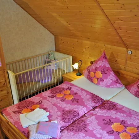 Lejlighed Apartmenthaus Zaukeneck Mit Carports Bad Schandau