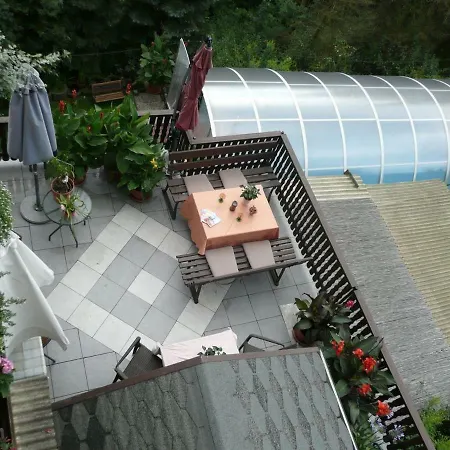 Apartmenthaus Zaukeneck Mit Carports *