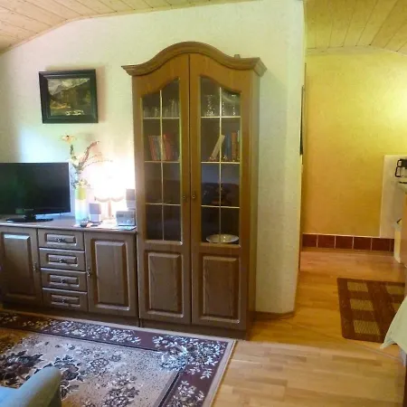 Apartmenthaus Zaukeneck Mit Carports Bad Schandau