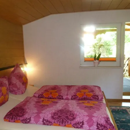 Apartmenthaus Zaukeneck Mit Carports